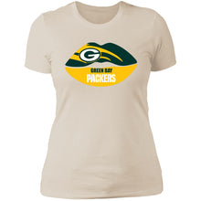 Load image into Gallery viewer, GB Lips Boyfriend T-Shirt