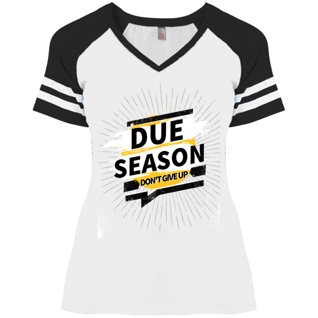 Due Season V-Neck T-Shirt